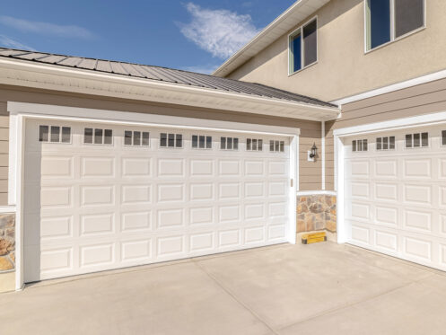 How to Choose the Right Garage Door Opener For Your Home’s Needs